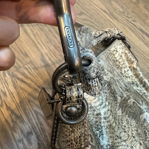 Coach embossed python look bag. In good condition with 2 charms - Picture 10 of 11